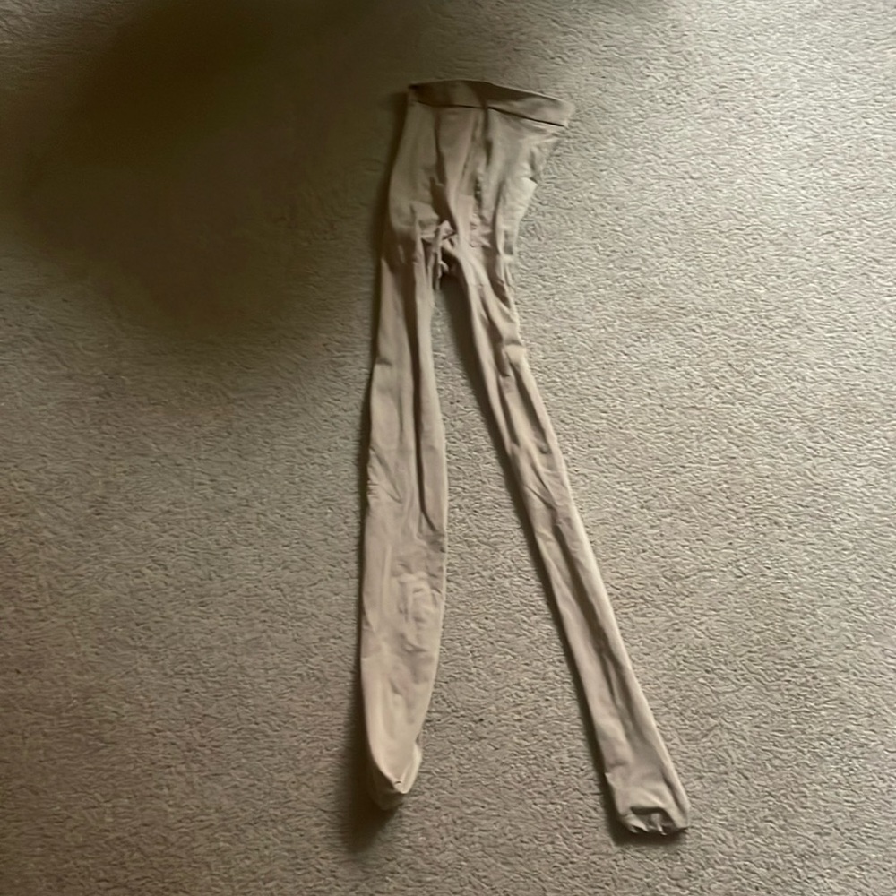 Neutral nude tights